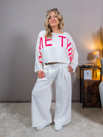 Kurzer Sweater mit Neon-Print, off-white