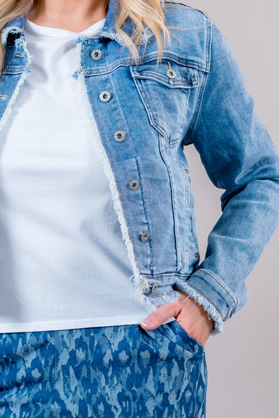 Jeansjacke mit Fransen