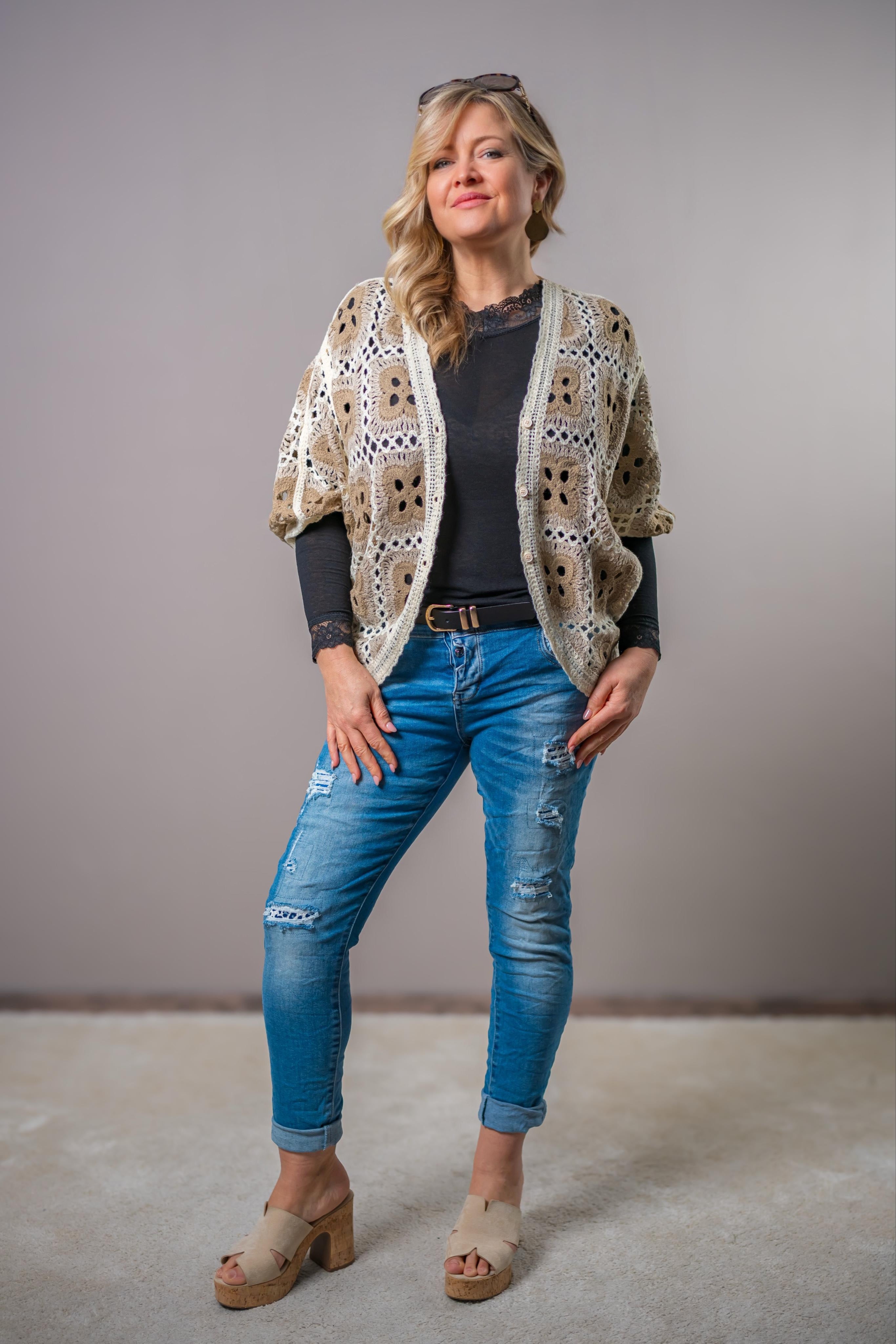 Destroyed Jeans mit Patches, blau