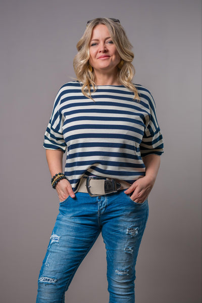 Gestreiftes Kurzarm-Shirt, creme/dunkelblau