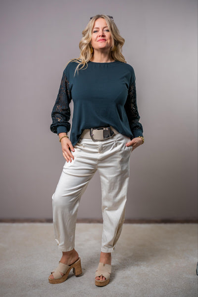 Leichtes Shirt mit Spitzenrücken, schwarz