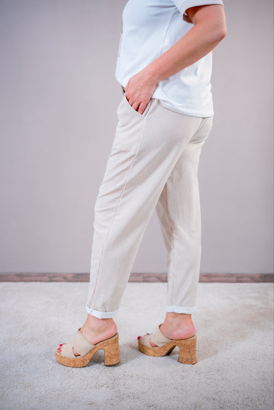 Leichte Hose mit Streifen, creme/beige