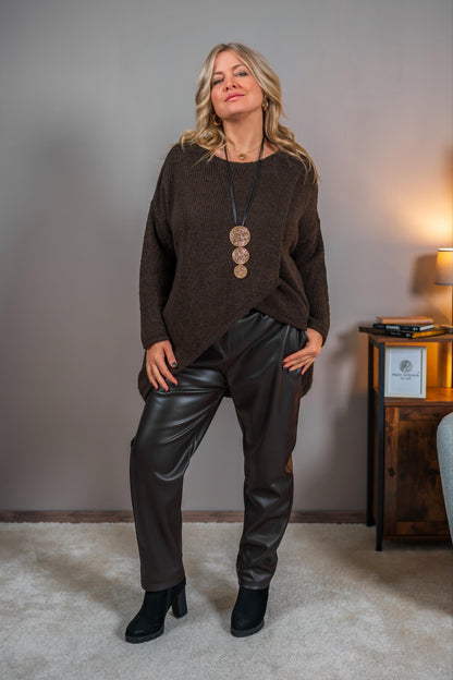 Weicher Strickpullover mit überlappendem Design, dunkelbraun