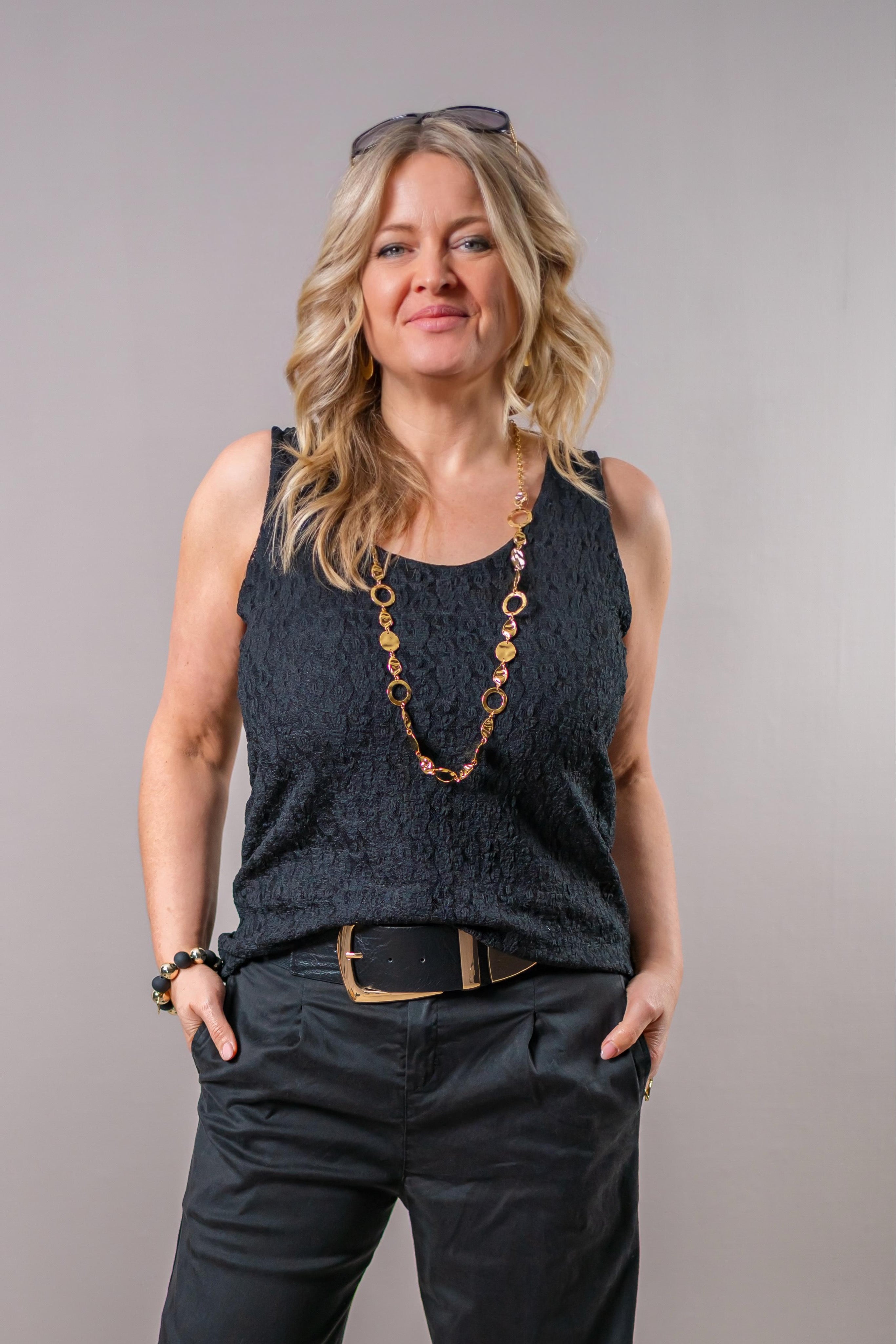 Top mit Spitze, schwarz