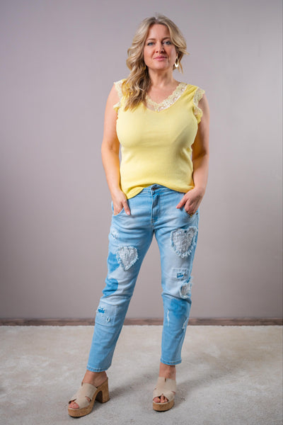 Top mit Spitzen-Ausschnitt, gelb