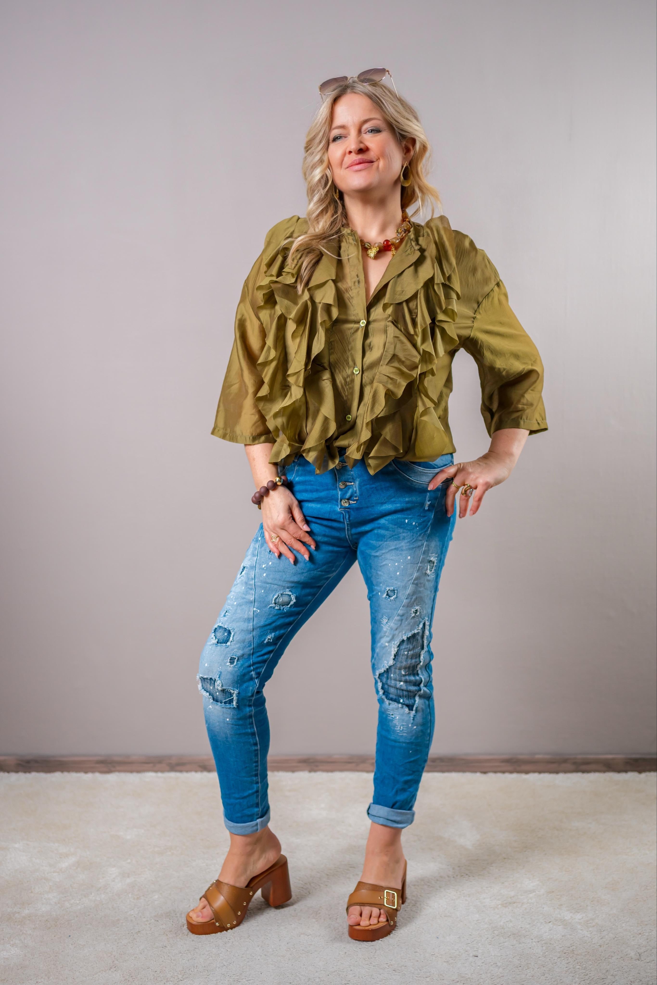 Bluse mit eleganten Volants, olivgrün