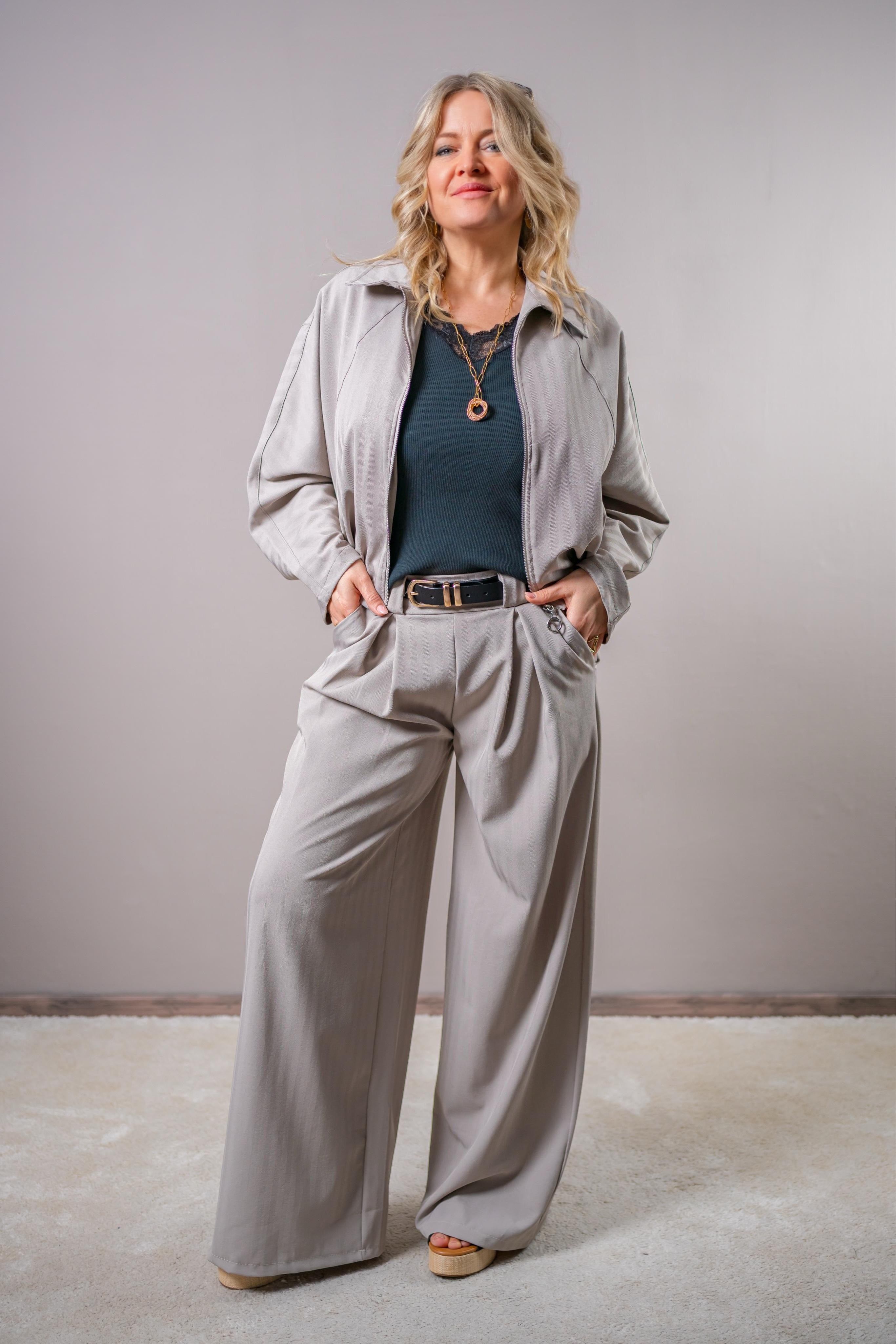 Blouson Jacke in Grau-Beige