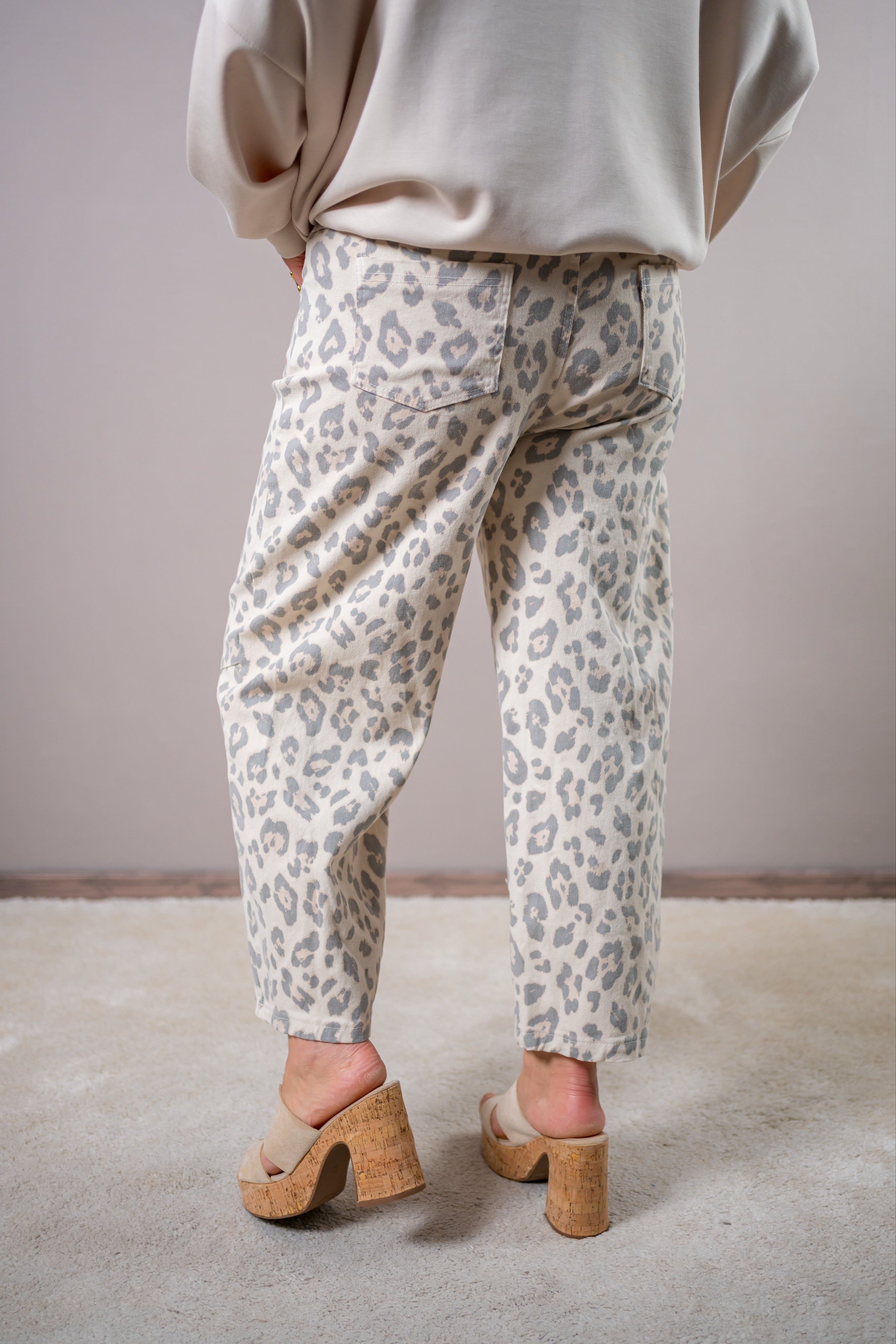 Leo Hose im Barrel Fit, beige/grau