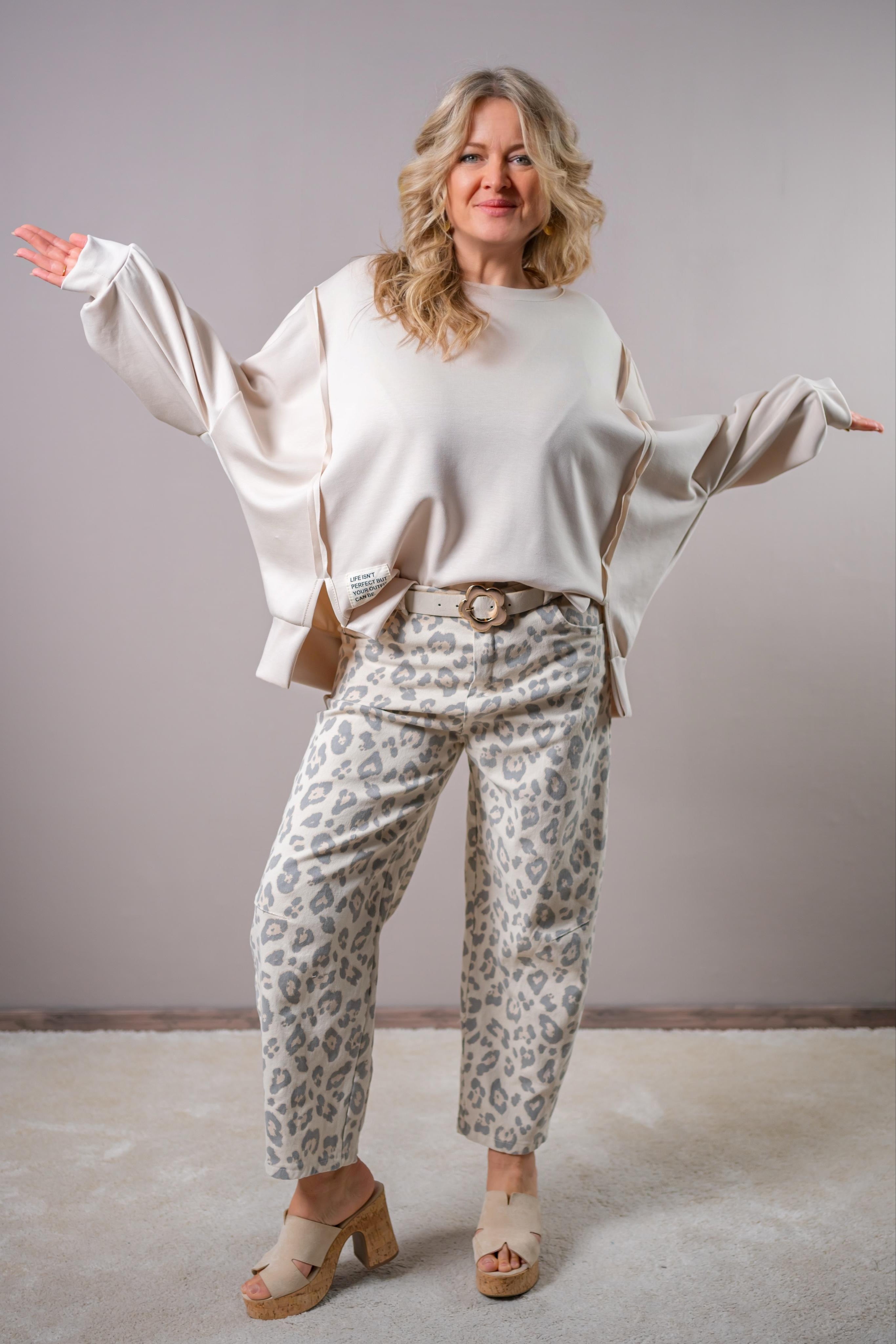 Leo Hose im Barrel Fit, beige/grau