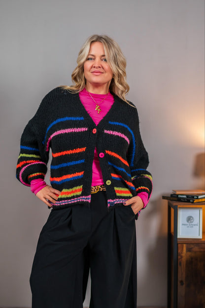 Strickjacke mit bunten Streifen und Knöpfen, schwarz