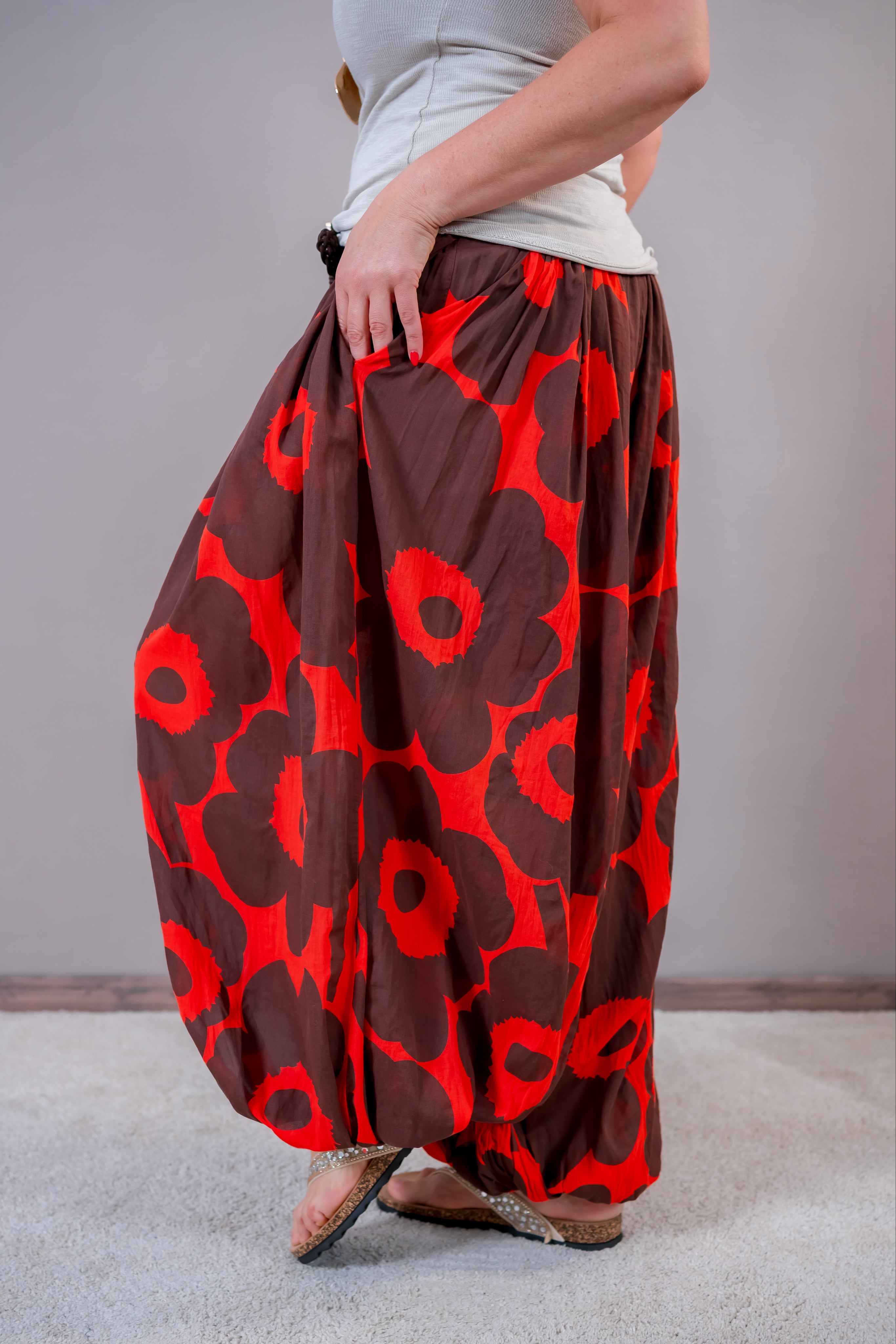 Ballonhose mit floralem Print, braun/orange