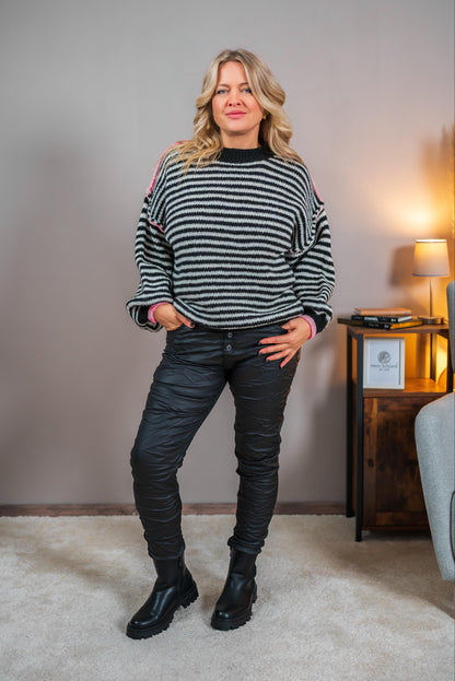 Gestreifter Strickpullover, schwarz/weiß