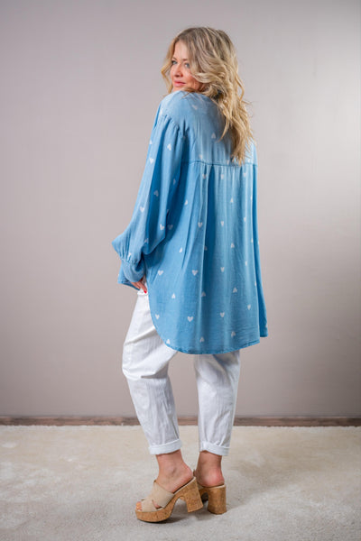 Hemdbluse in Denim-Optik mit Herzprint