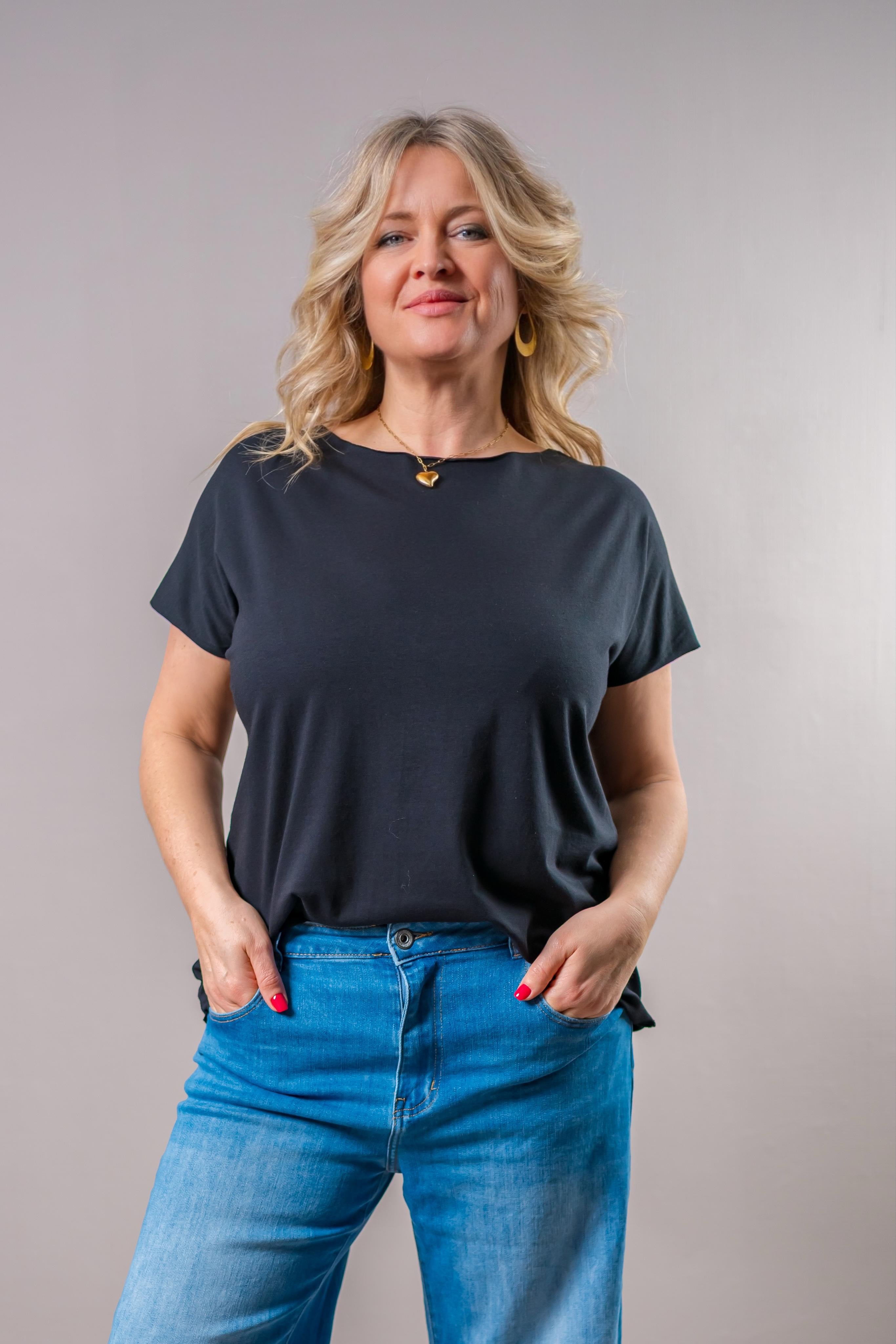 Basic T-Shirt, schwarz