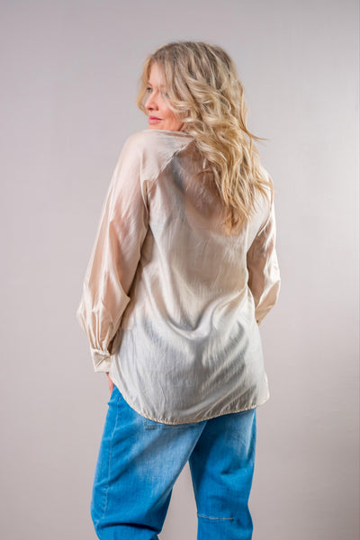 Bluse mit stylischem Verschluss, creme