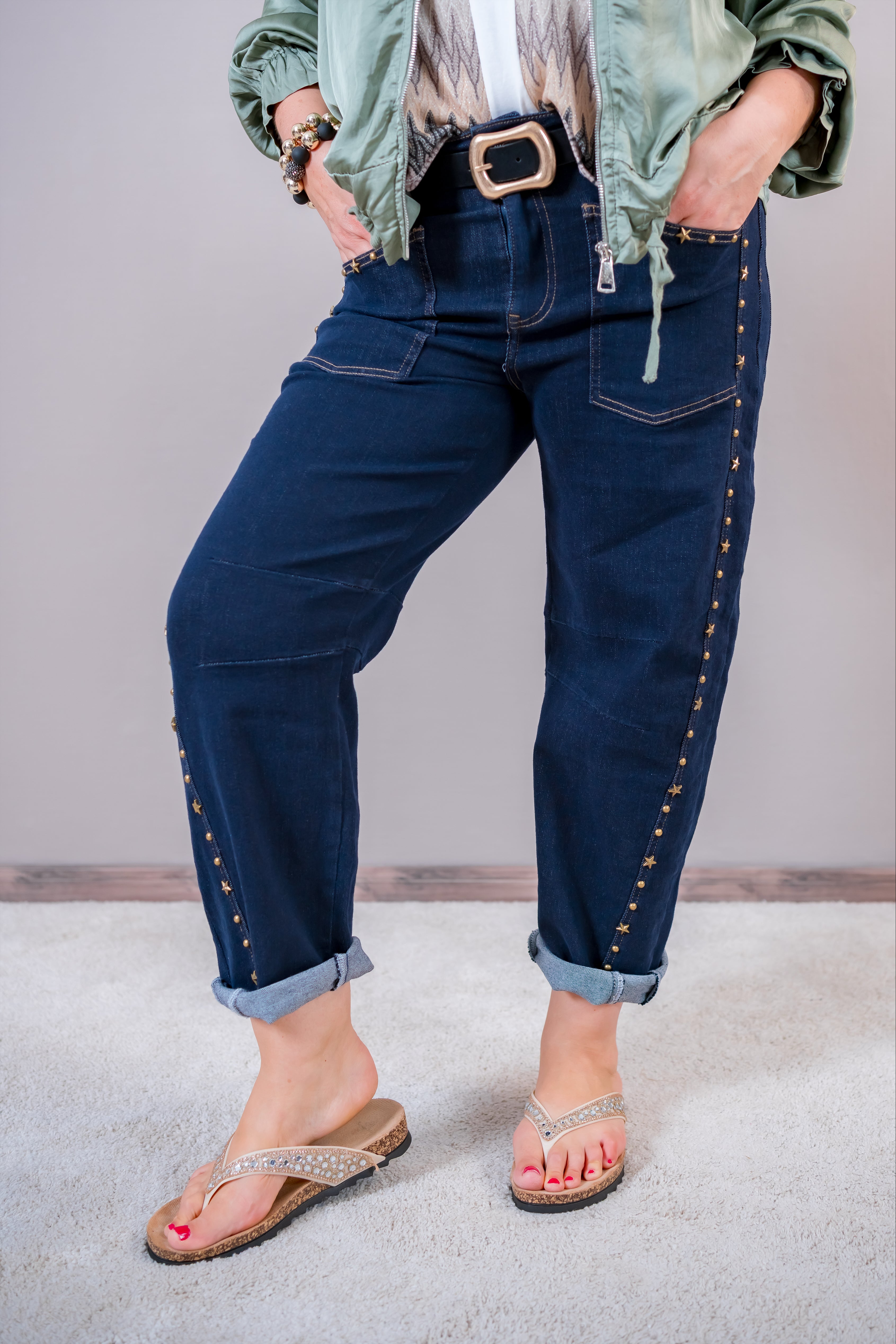 Barrel-Jeans mit Stern-Nieten, dark blue