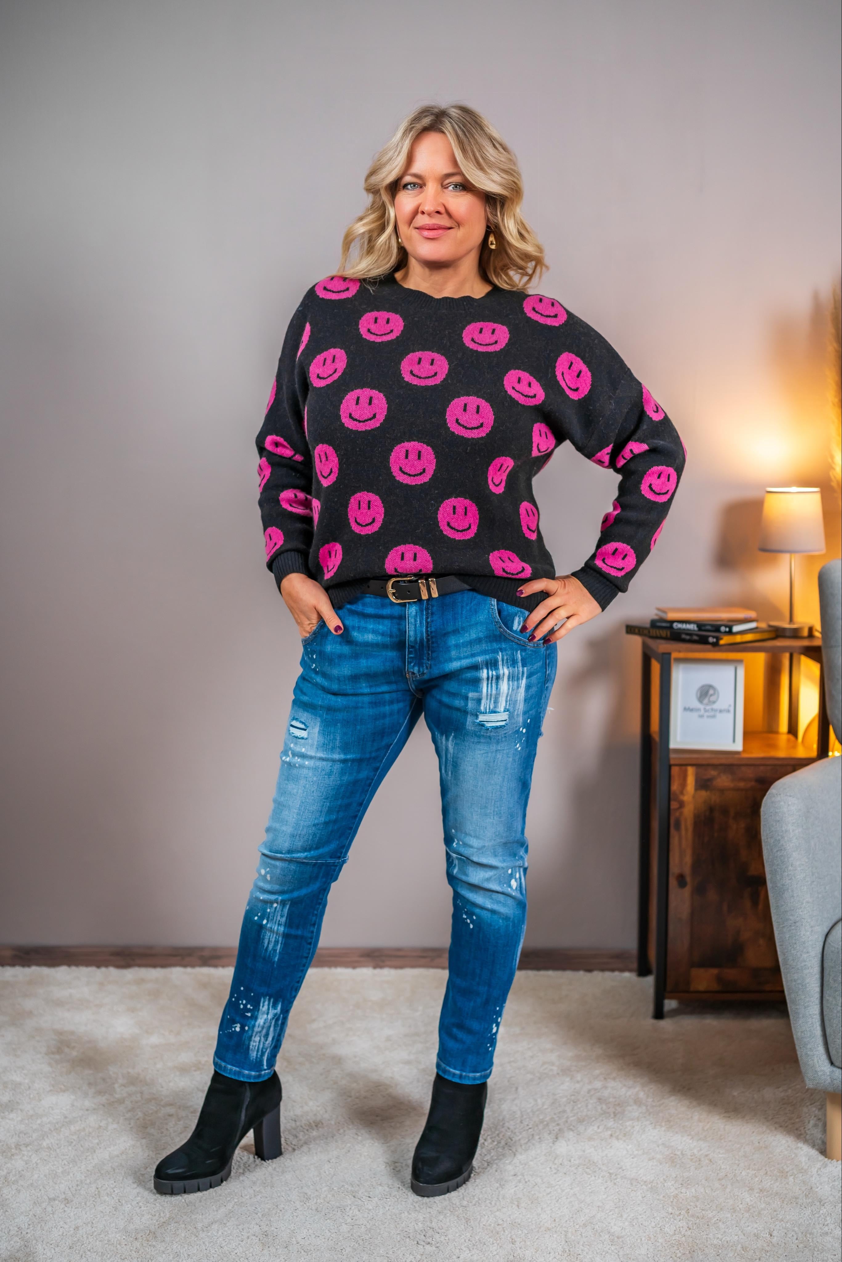 Strickpullover mit Smiley-Design, schwarz/pink