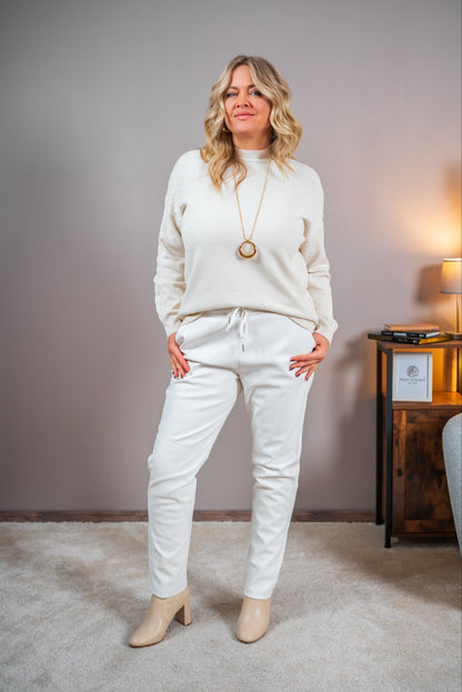 Jogpant in Lederoptik, ecru