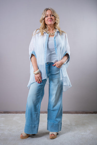 Transparente Oversize-Bluse mit Denim-Details, weiß/blau