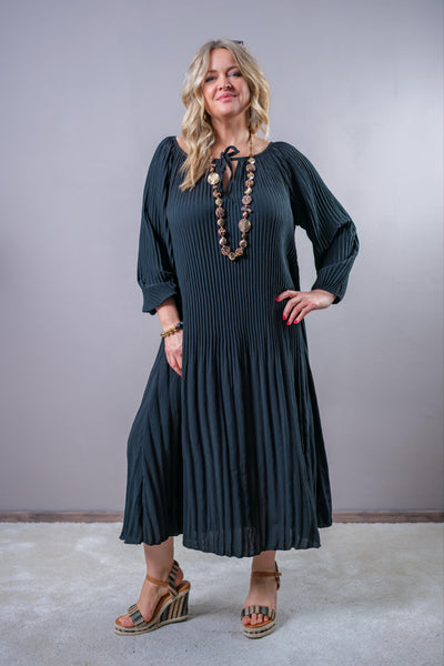 Langes Plissee-Kleid, schwarz