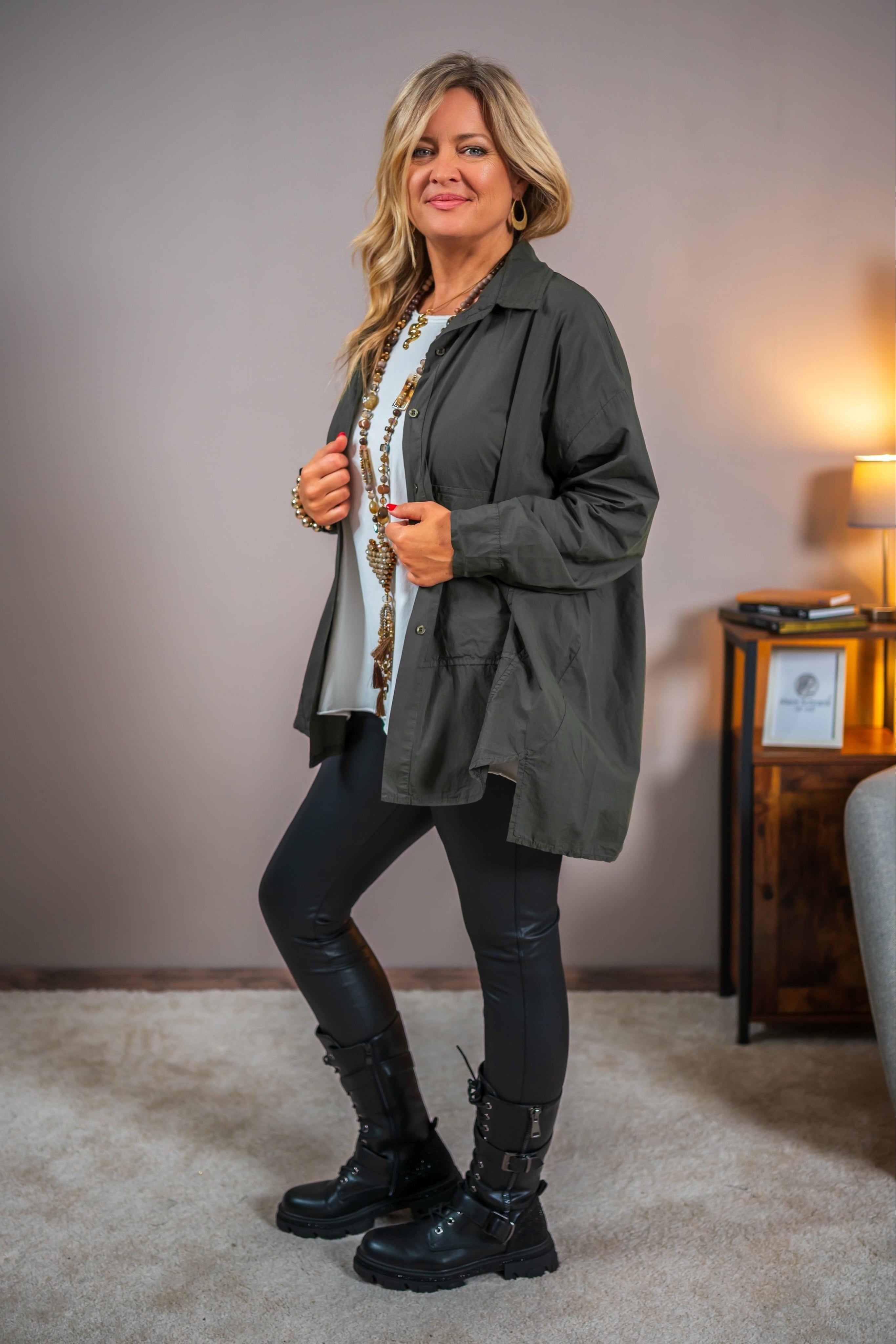 Oversize-Bluse in Khaki Dark
