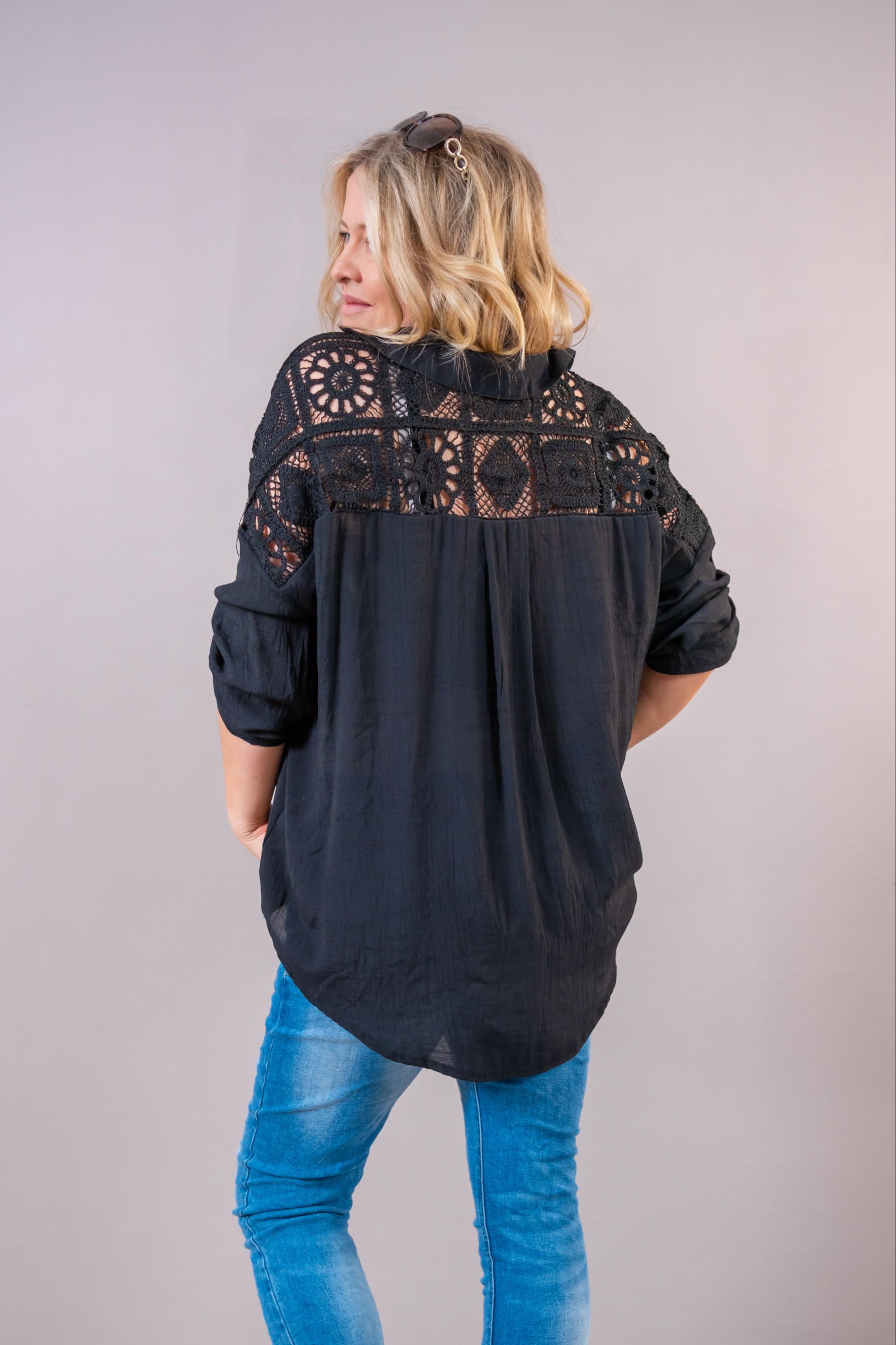 Bluse mit Häkeleinsatz, schwarz