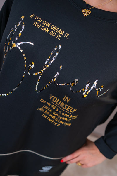 Long-Sweatshirt "Believe", schwarz
