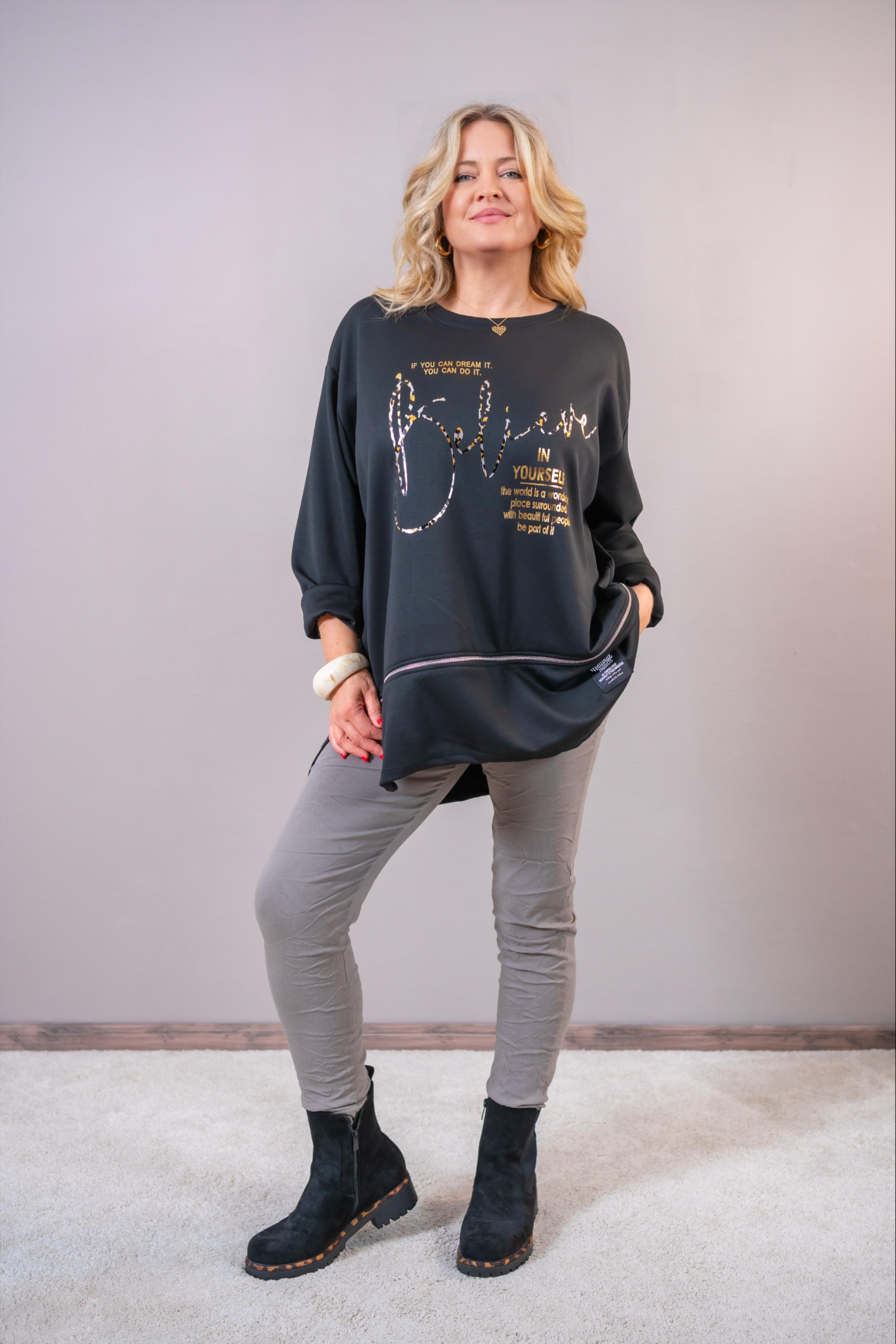 Long-Sweatshirt "Believe", schwarz