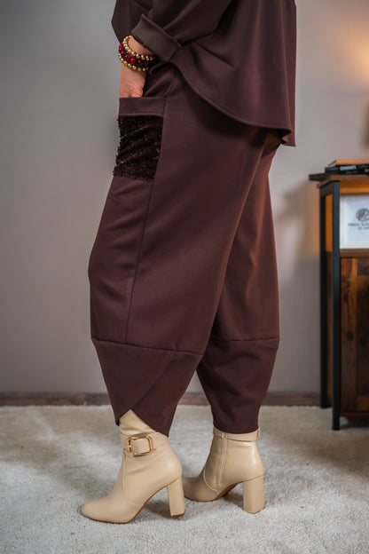 Weiche Hose mit Paillettendetails, schokobraun