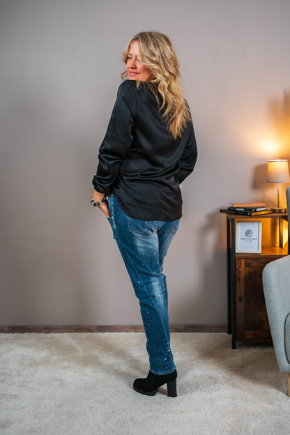 Viskose-Bluse mit femininen Rüschen, schwarz