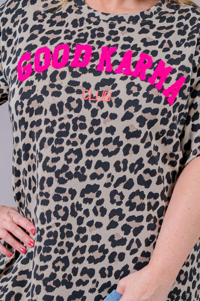 Leo-Shirtkleid mit Print, schwarz/beige