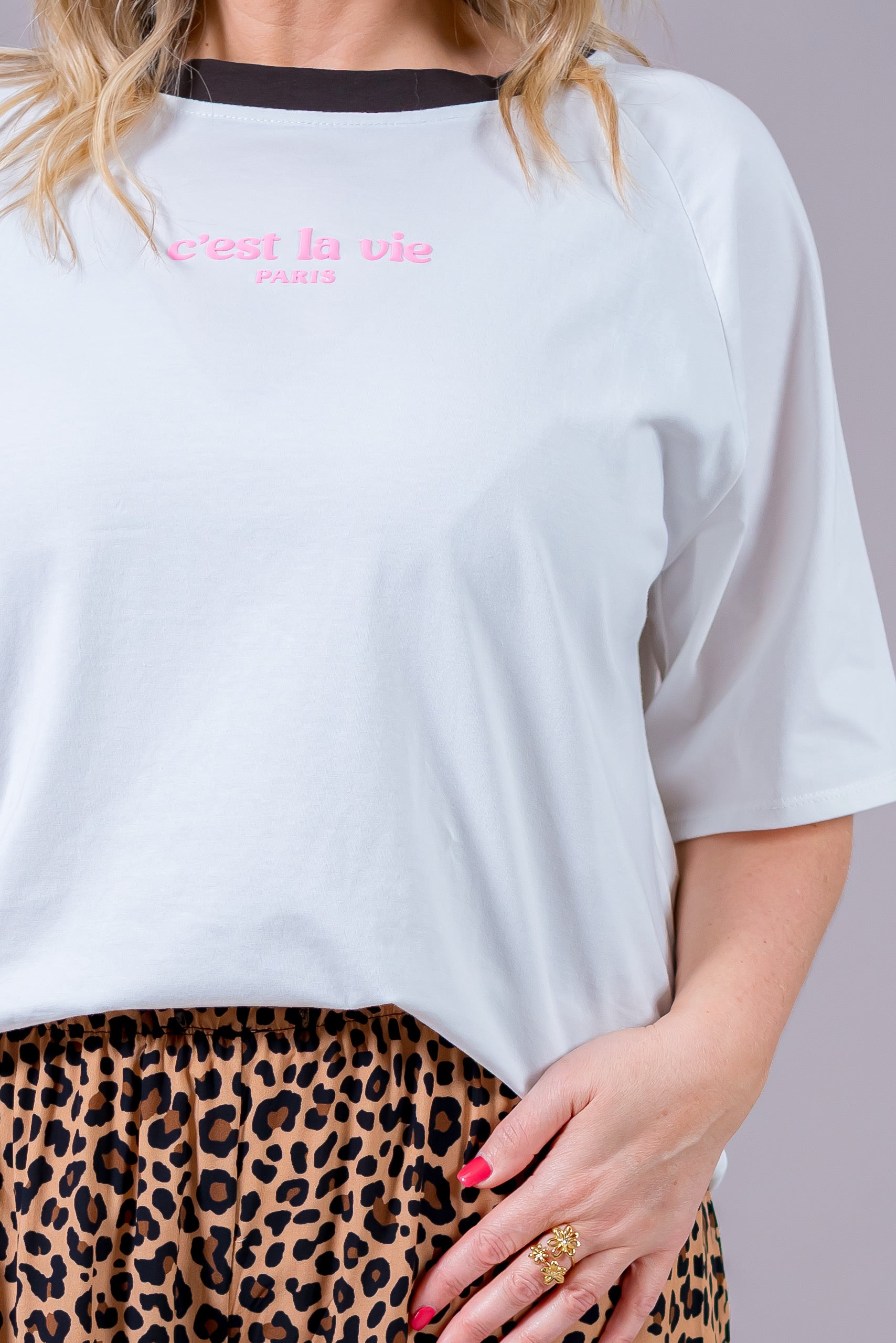 Oversize Shirt mit Print "C´est la vie", weiß/braun