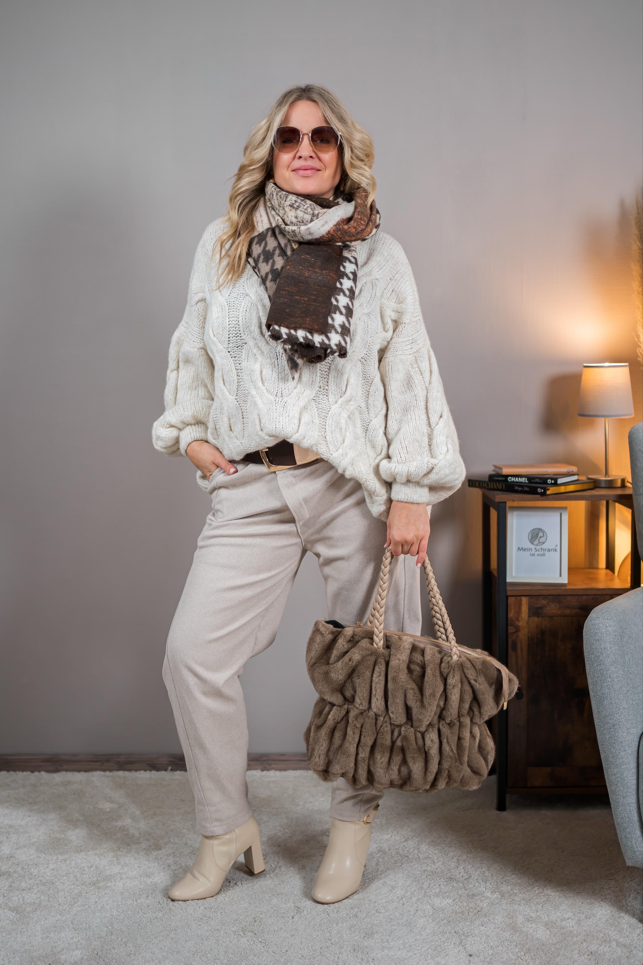 Strickpullover mit Zopfmuster, creme