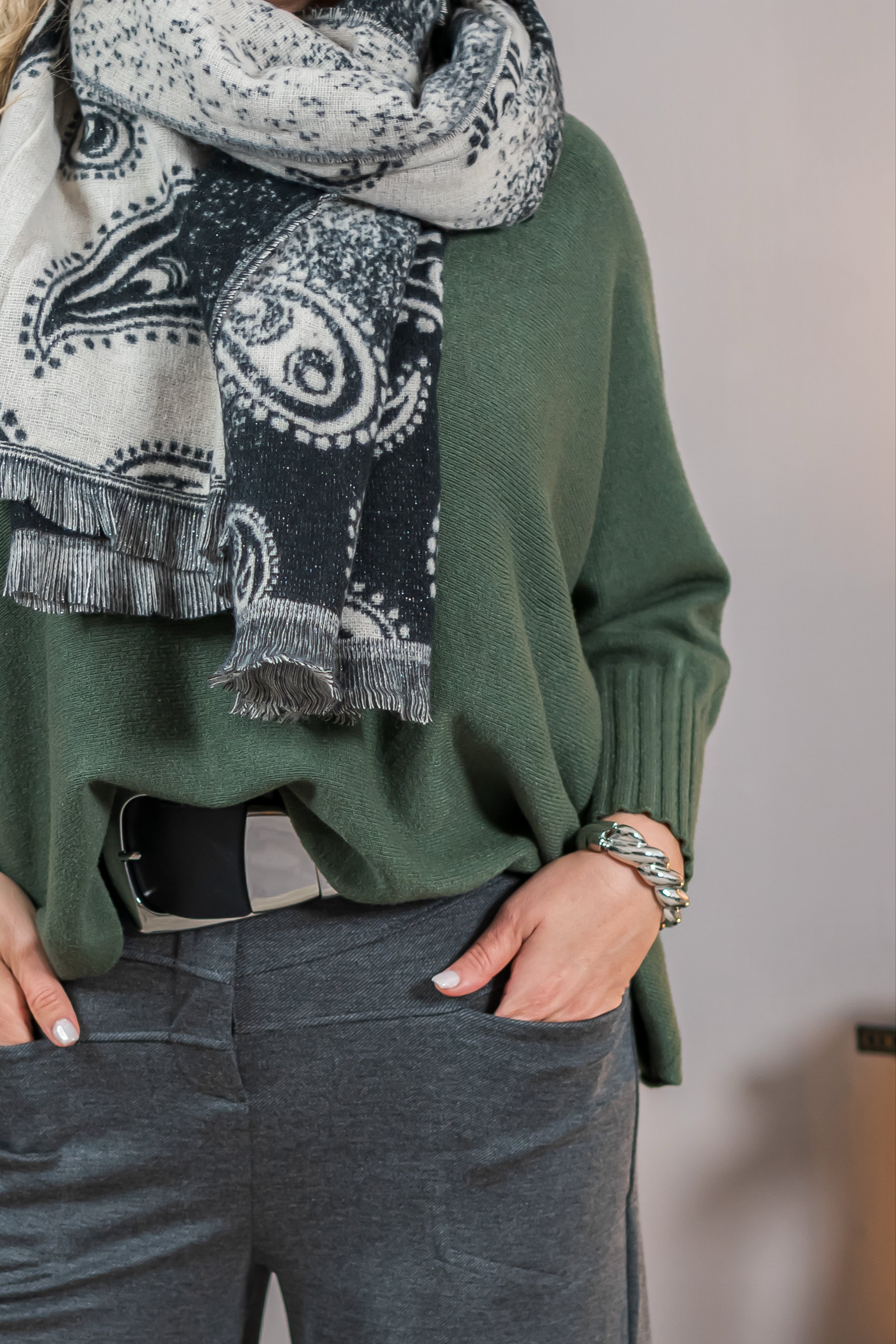 Strickpullover mit Stehkragen, khaki