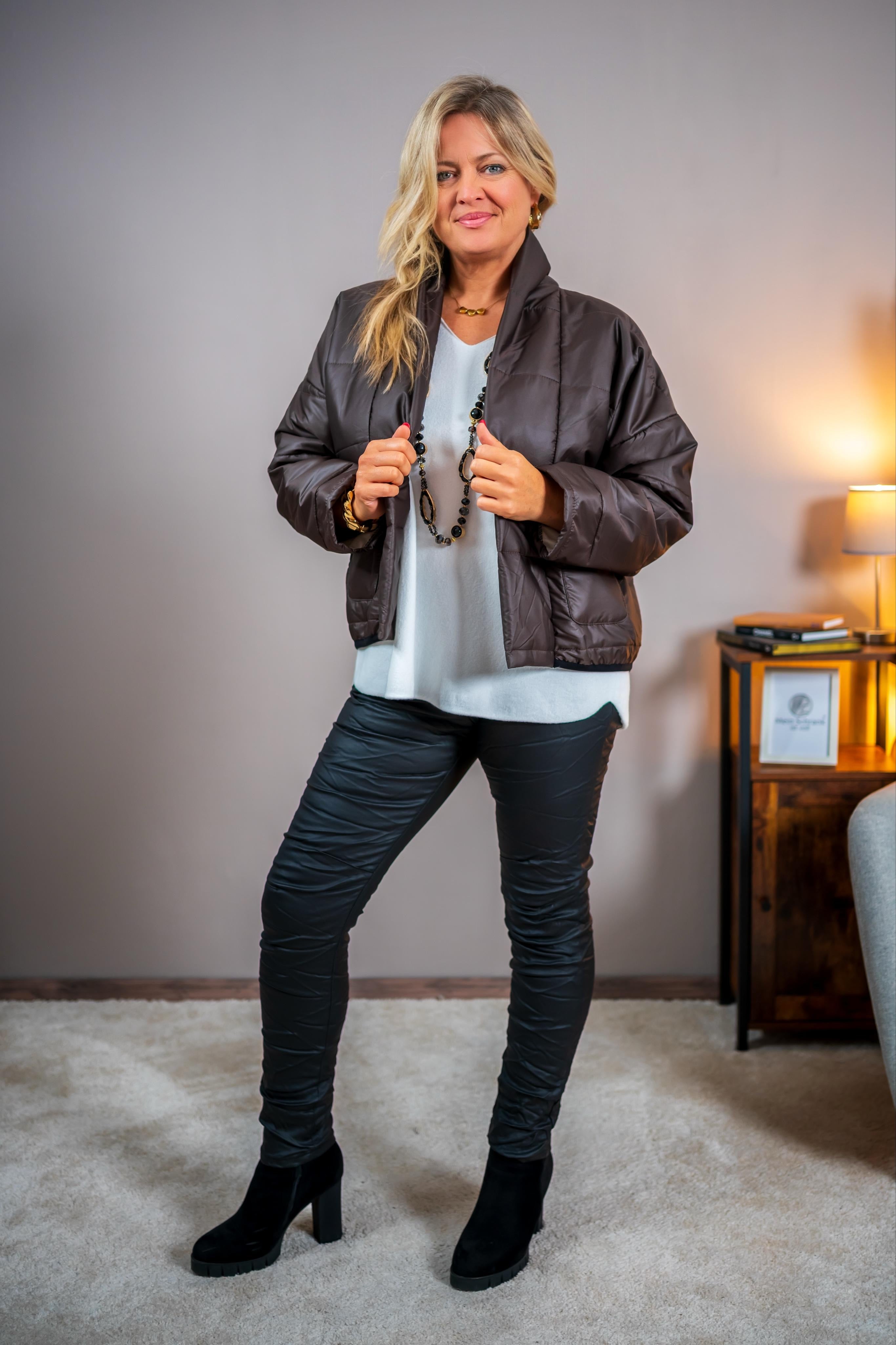 Leichte Steppjacke, schokobraun