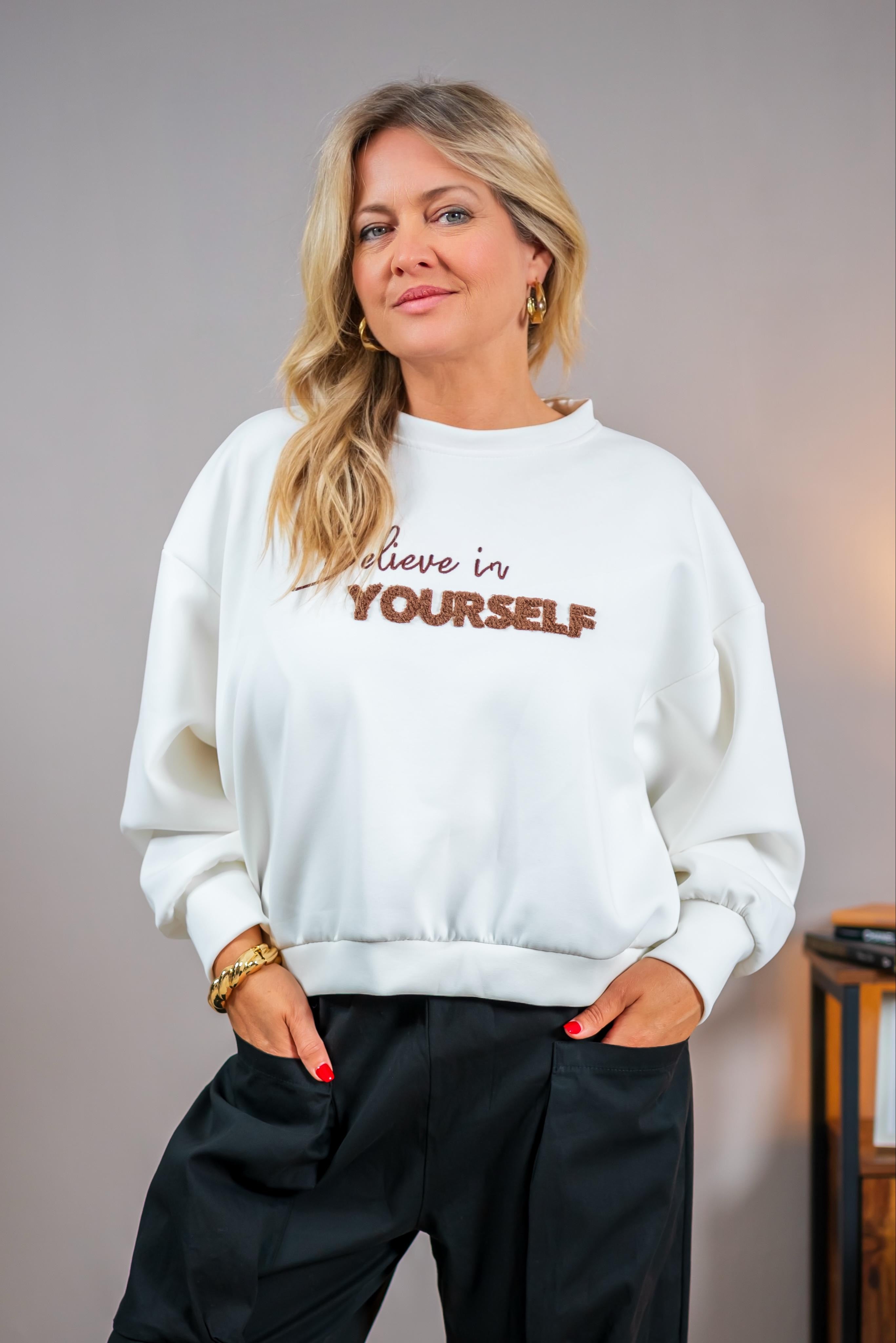 Sweatshirt mit Stickerei, off-white