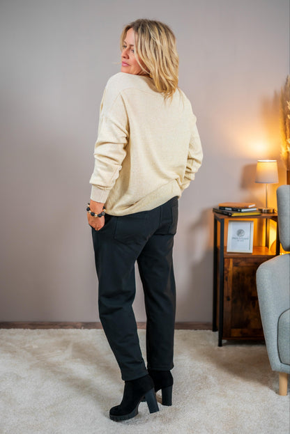 Feinstrickpulli mit Schriftzug im Leo-Design