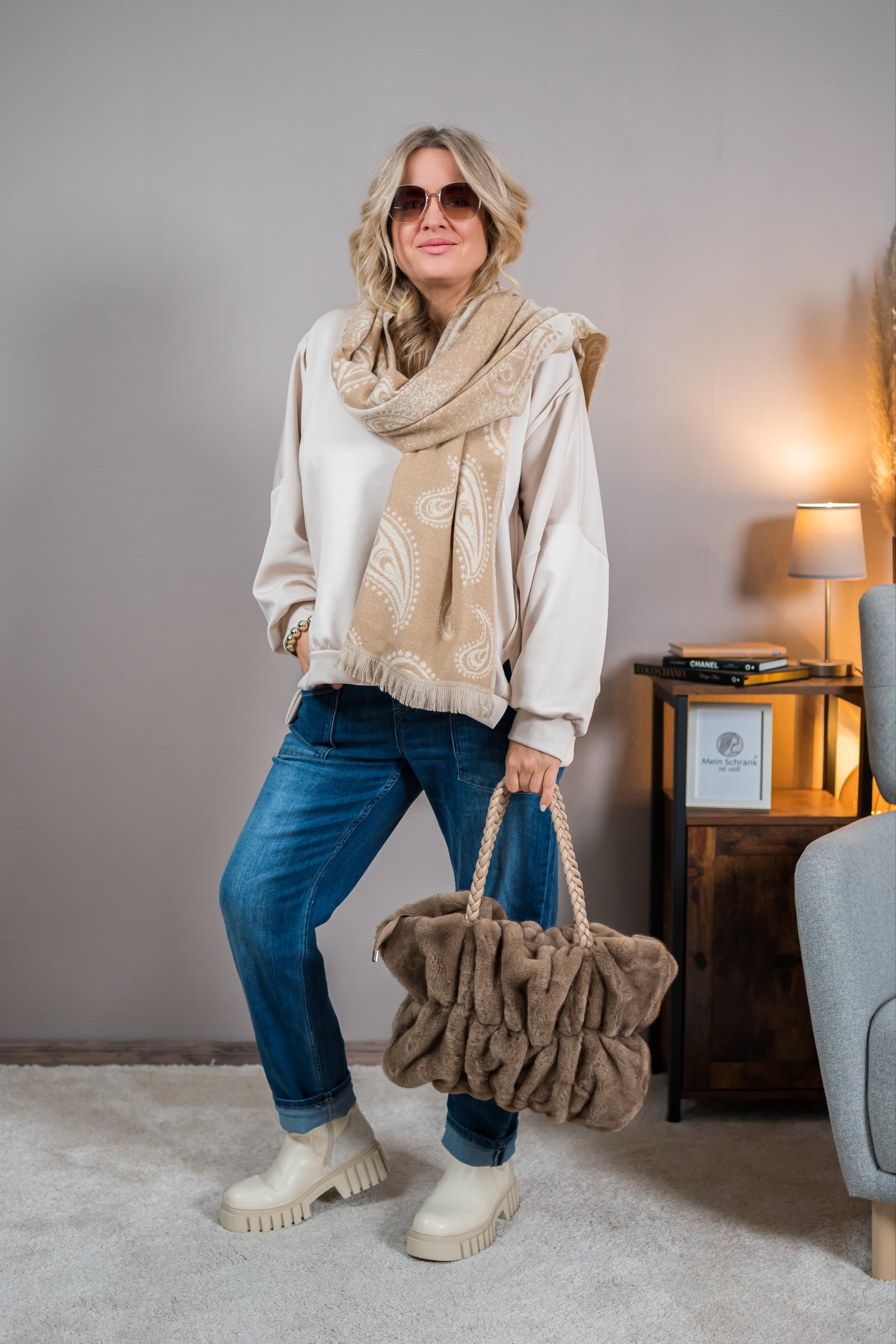 Oversize-Sweatshirt mit Patch, beige