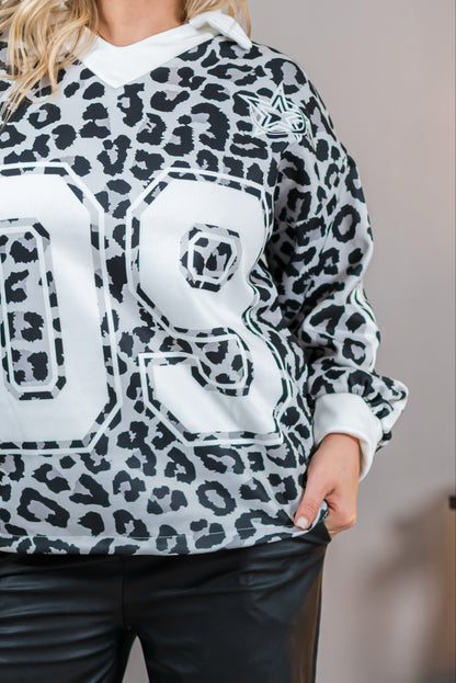 Pullover mit Leomuster im Trikot-Stil, schwarz/weiß/grau