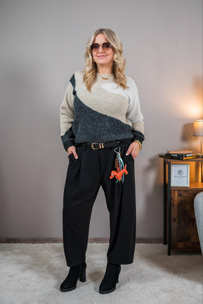 Relaxed Fit Hose mit Schlüsselanhänger, schwarz