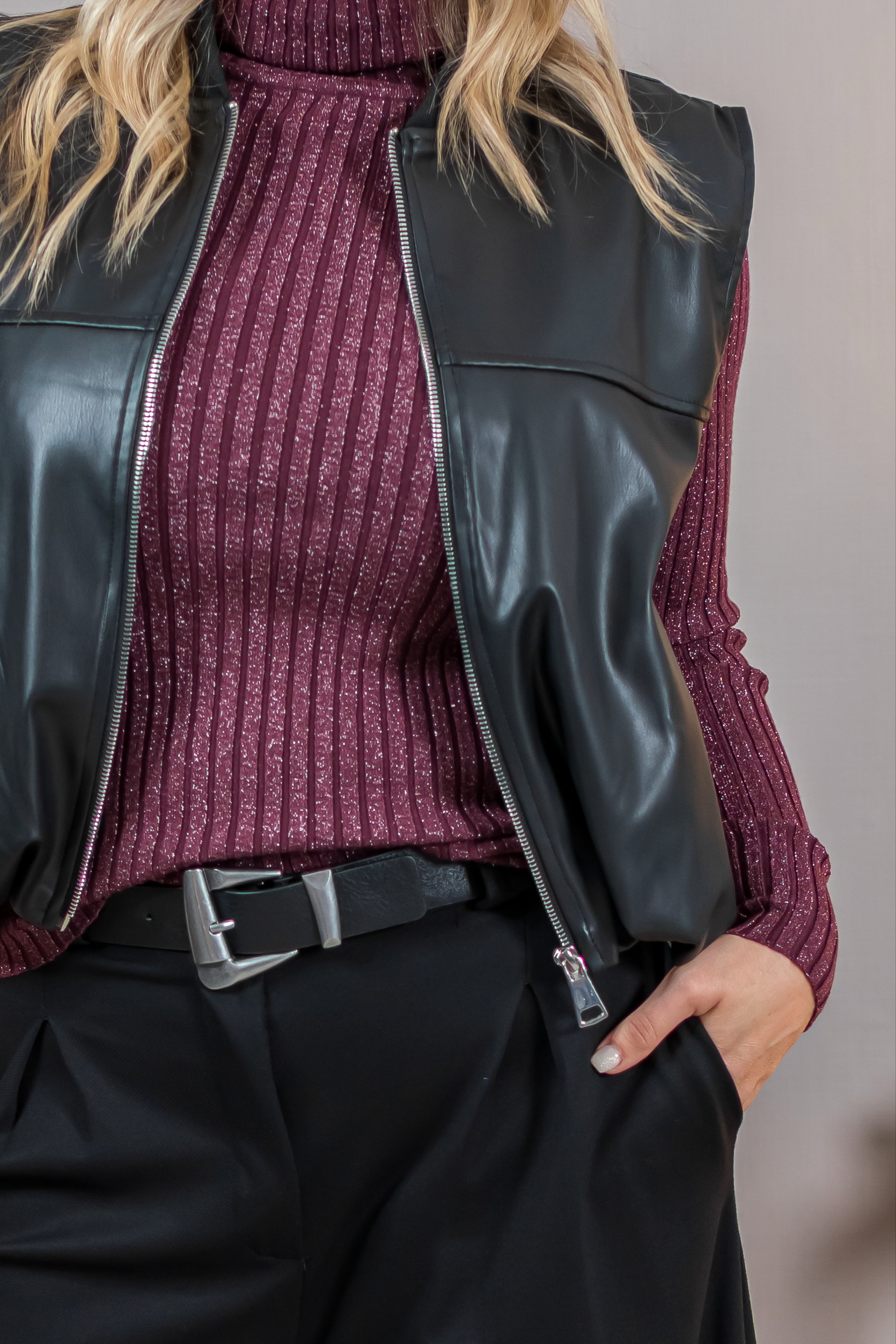 Weste aus Lederimitat, schwarz