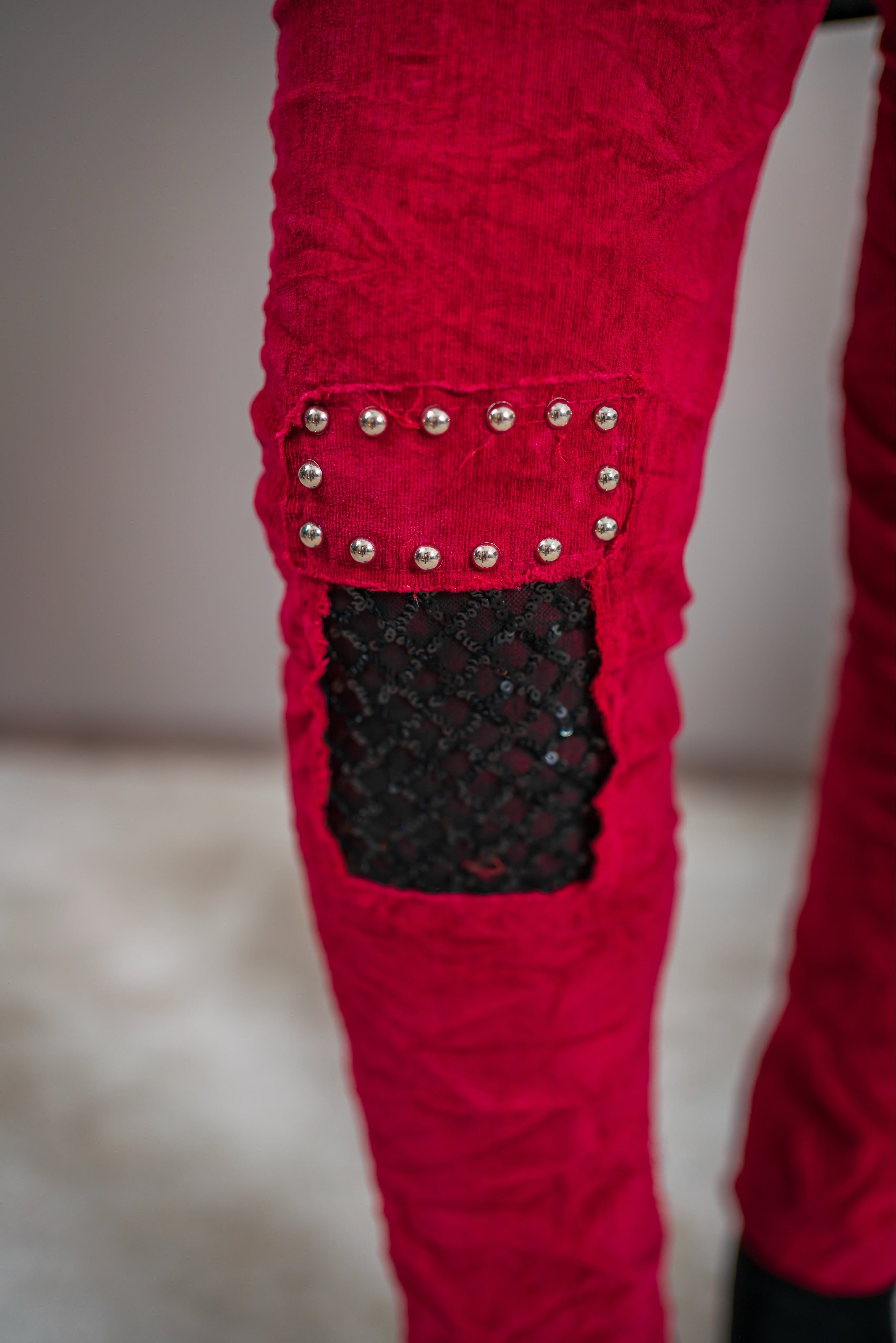 Patch-Jogpant mit Glitzer & Nieten, rot