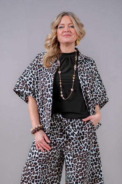 Bluse im Leoprint