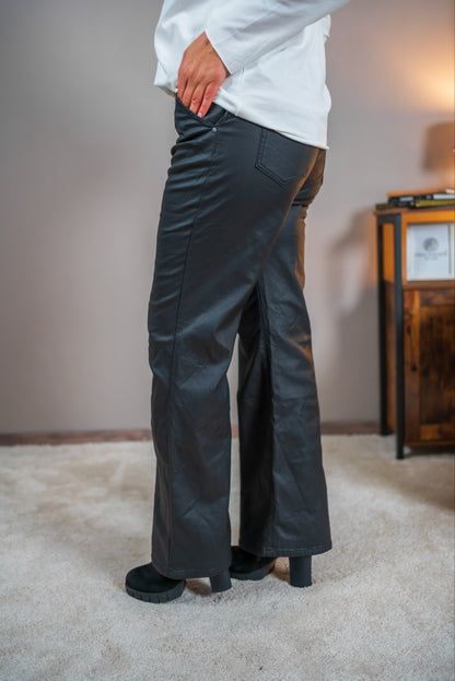Wide-Leg-Hose in Lederoptik, schwarz