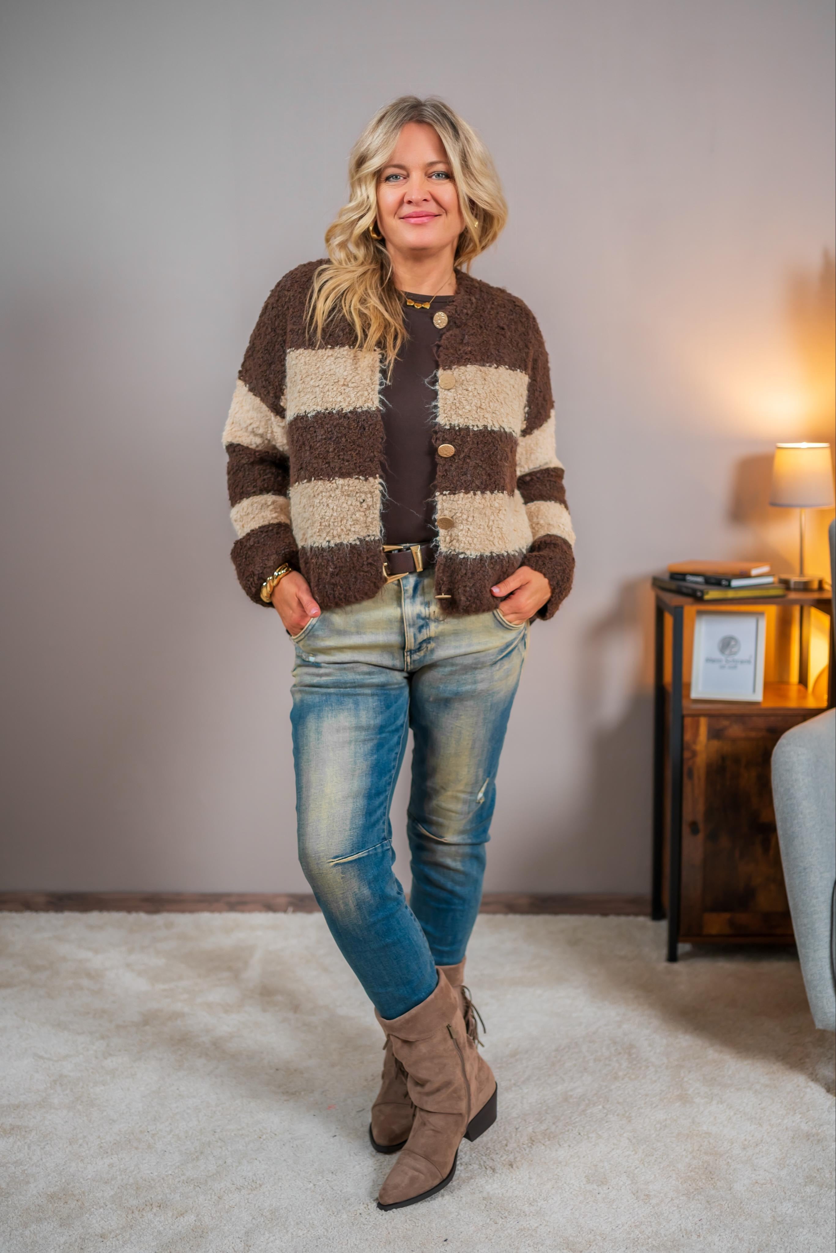 Jeans im Used-Look, mittelblau
