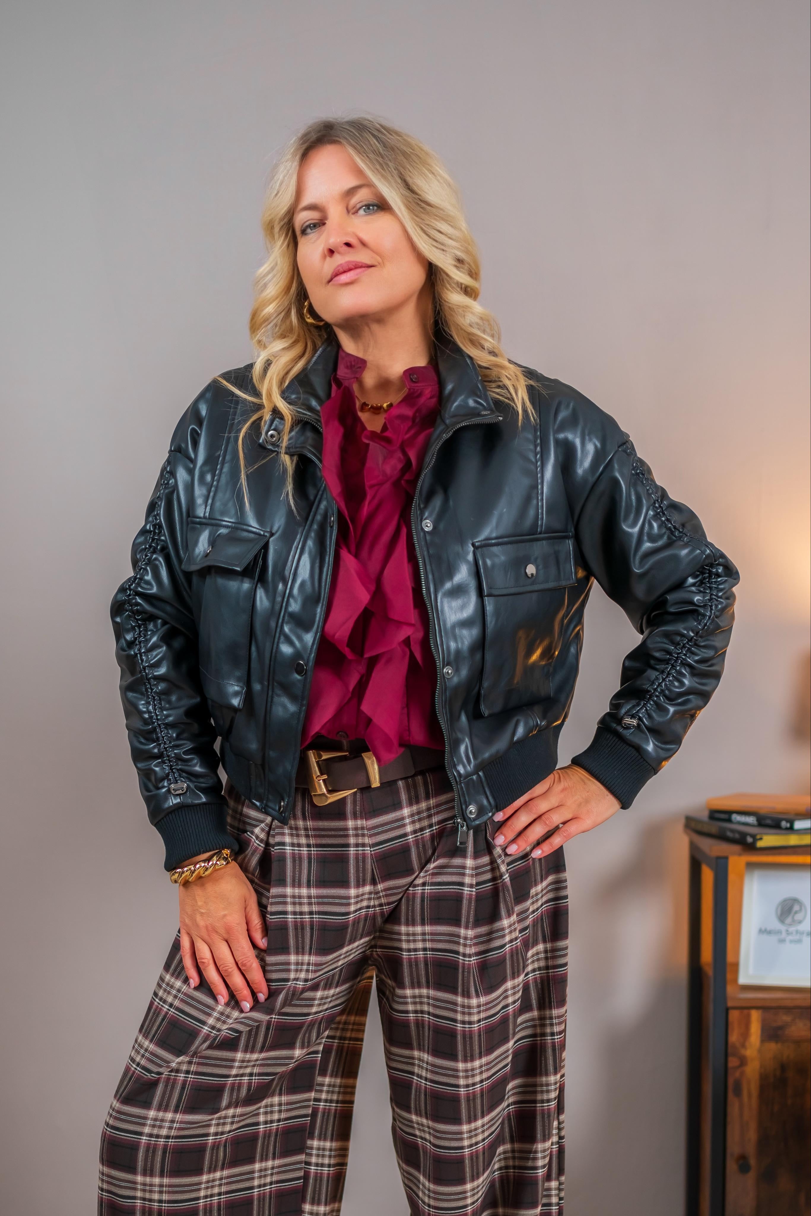 Bomberjacke im Leder-Look, schwarz