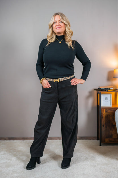 Feinstrickpullover mit Stehkragen, schwarz