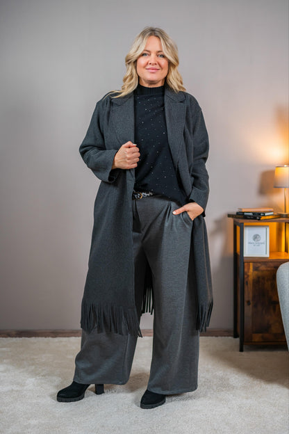 Eleganter Mantel mit passendem Schal, dunkelgrau