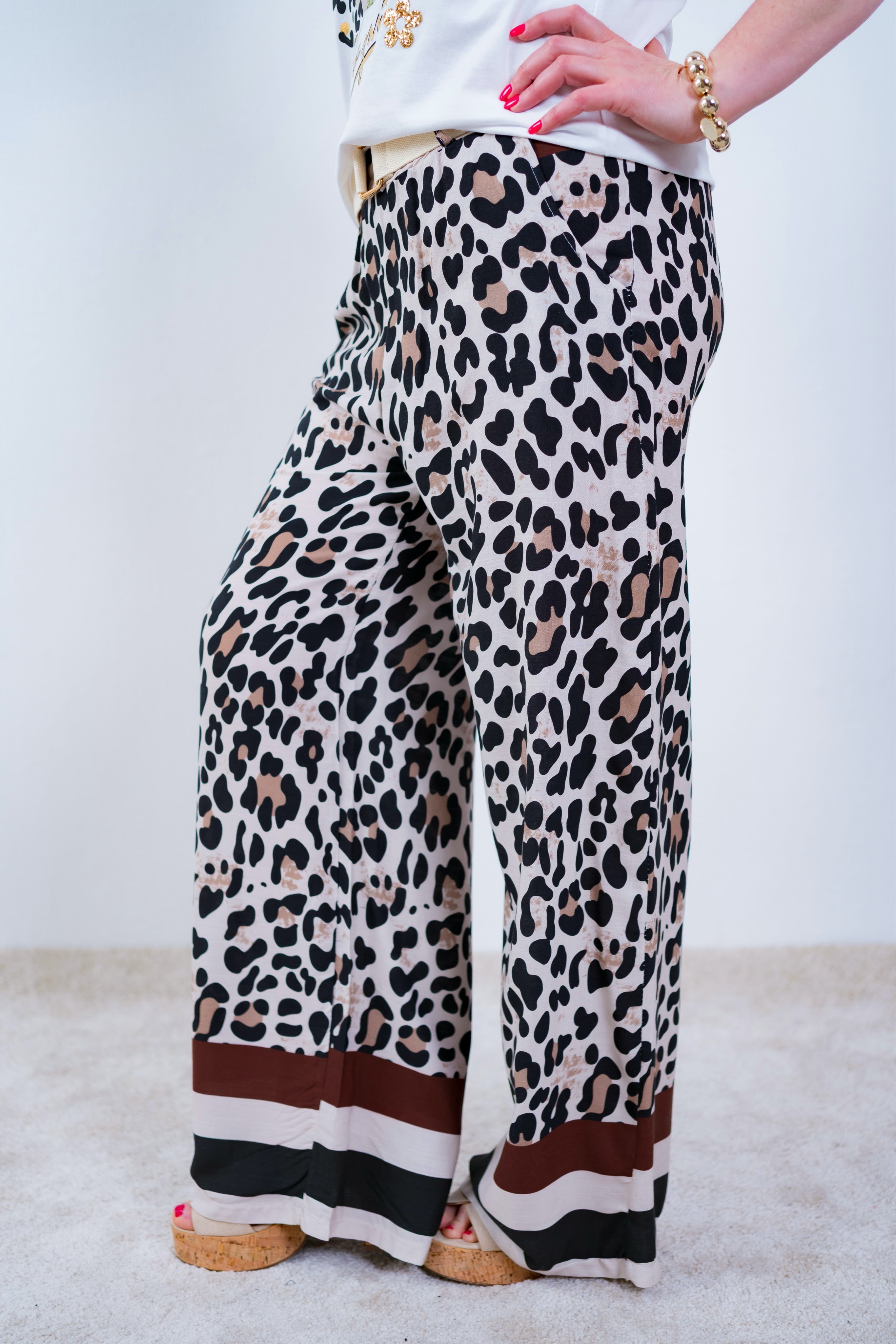 Sommerhose mit Gürtel, Leo-Muster