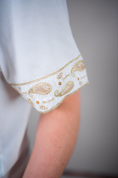T-Shirt mit "Amour"-Stickerei, weiß